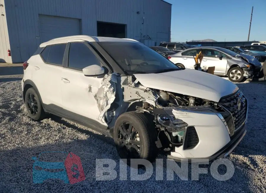 3N1CP5CV3PL521422 Photo# 4