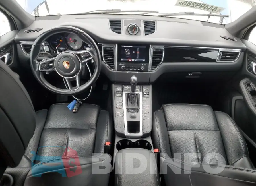 WP1AB2A55JLB36787 Photo# 8