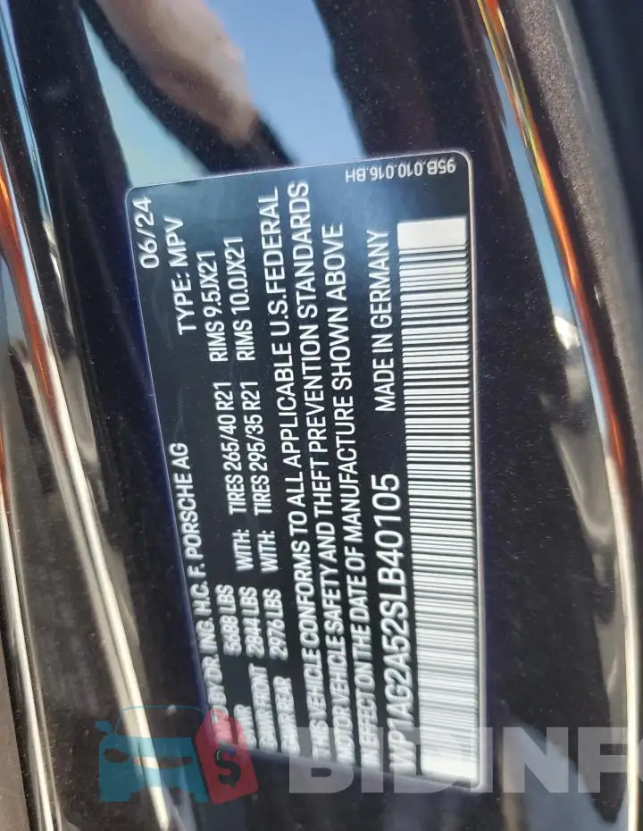 WP1AG2A52SLB40105 Photo# 13