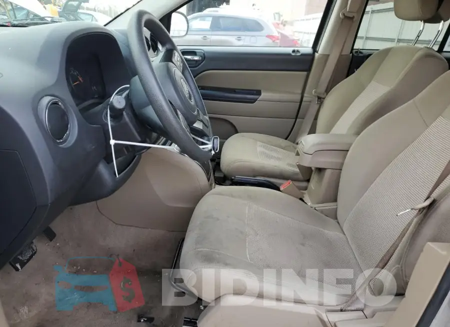 1C4NJCBA6GD559954 Photo# 7