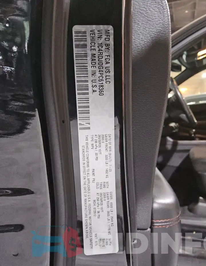 1C4RDJDG4PC618360 Photo# 14