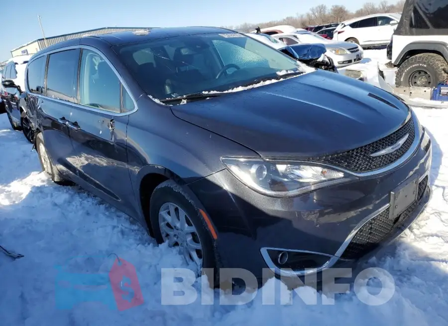2C4RC1FG8LR143782 Photo# 4