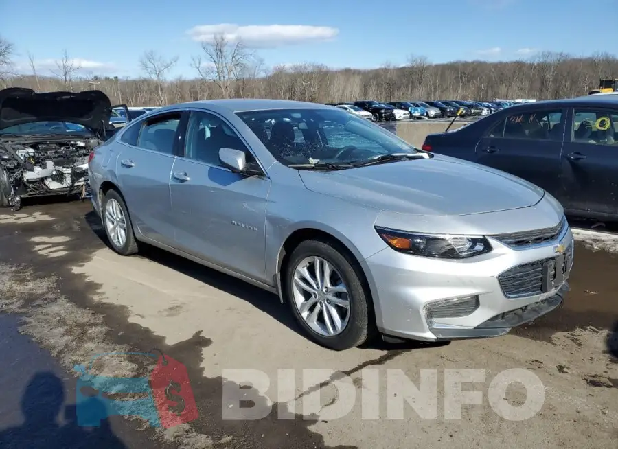 1G1ZD5ST7JF252223 Photo# 4
