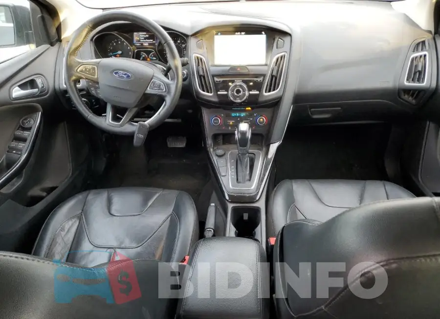 1FADP3N25JL281064 Photo# 8
