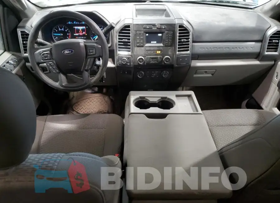 1FT7X2B61JEB71609 Photo# 8