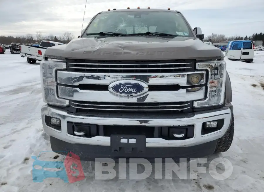 1FT8W4DT1JEB02957 Photo# 5