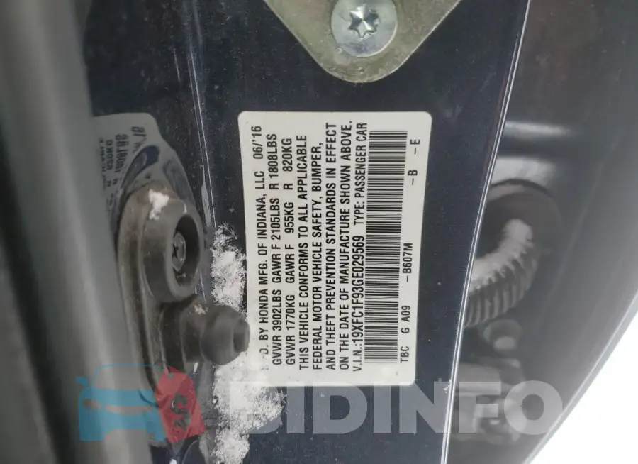 19XFC1F93GE029569 Photo# 12