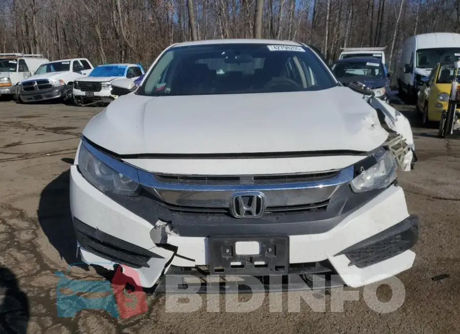19XFC2F75HE216737 Photo# 5