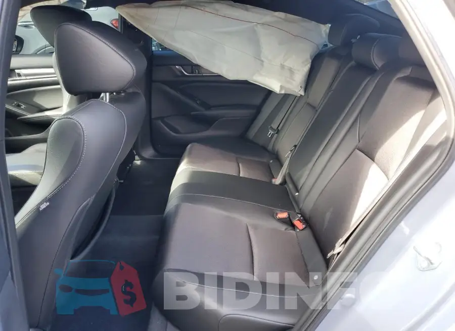 1HGCV2F35MA034142 Photo# 10