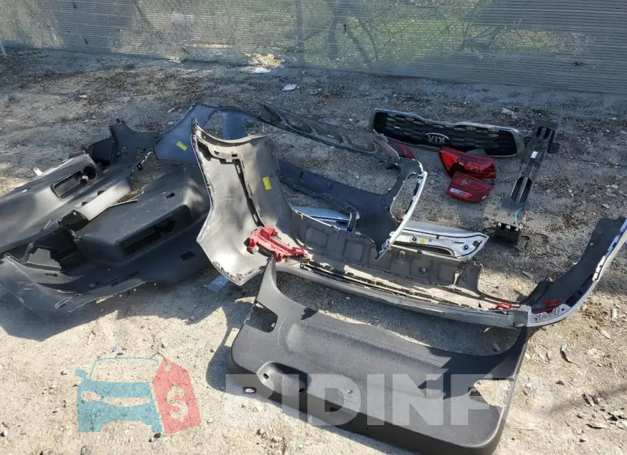 5XYPG4A37KG586607 Photo# 13
