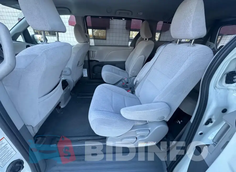 5TDKZ3DCXLS072703 Photo# 12