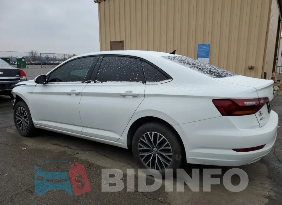 3VWCB7BUXKM140635 Photo# 2