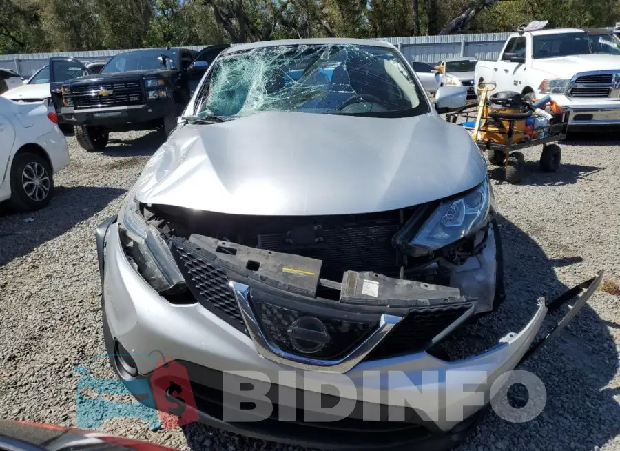 JN1BJ1CP4JW180377 Photo# 5
