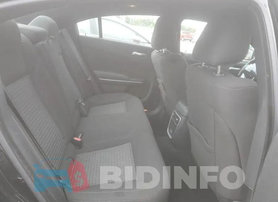 2C3CDXBGXPH702826 Photo# 10
