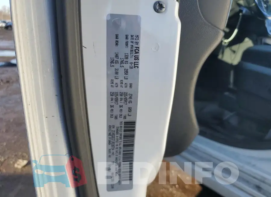 2C4RDGEG7JR338724 Photo# 13