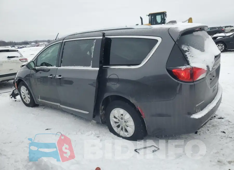 2C4RC1EG5JR272870 Photo# 2