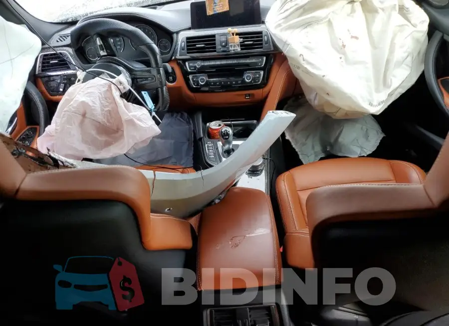 WBS8M9C59J5K99682 Photo# 8
