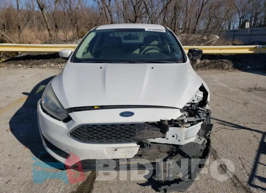 1FADP3F20JL324577 Photo# 5