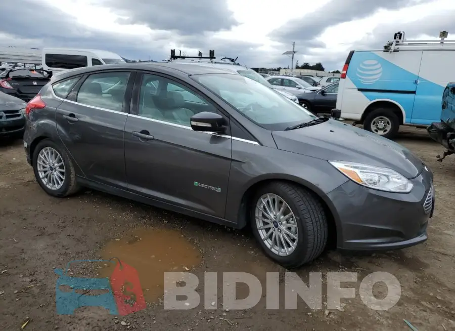 1FADP3R45GL221550 Photo# 4