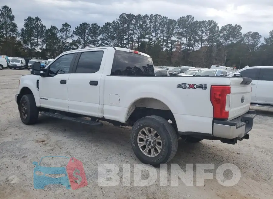 1FT7W2BT3HEF42353 Photo# 2
