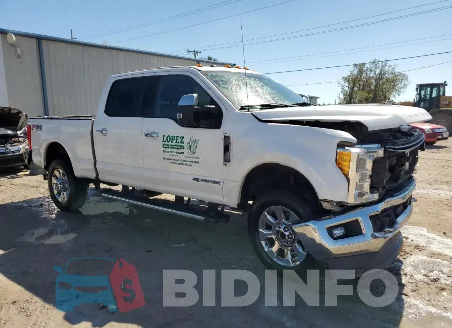 1FT8W3BT6HEF32748 Photo# 4