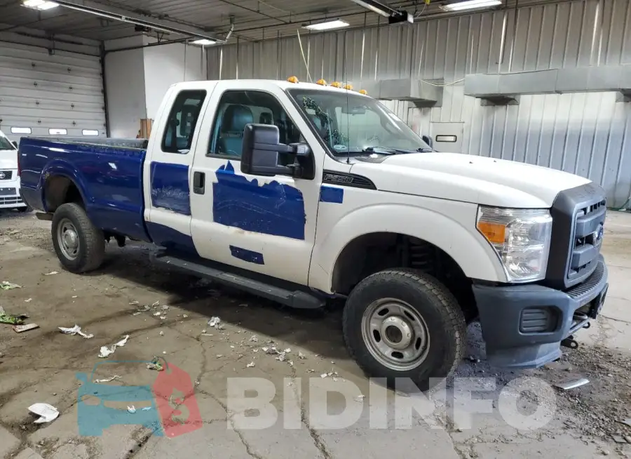 1FT8X3B60GEB35817 Photo# 4