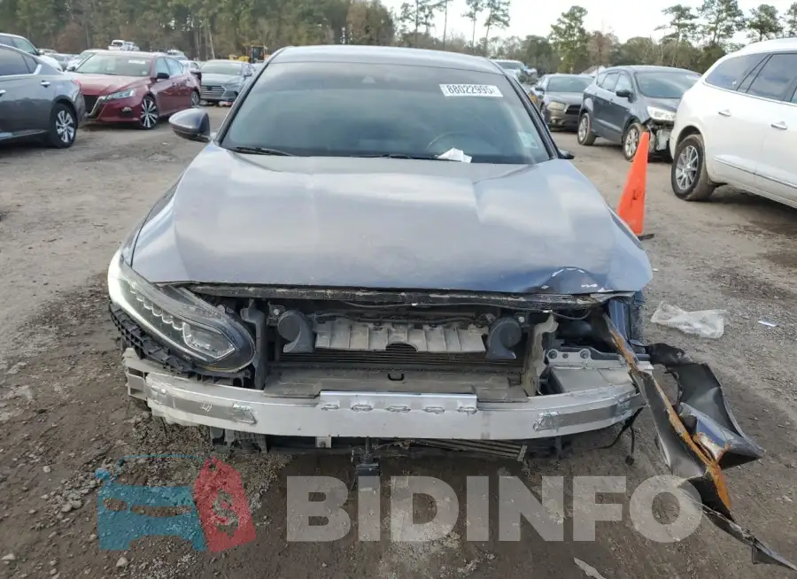 1HGCV1F37JA205463 Photo# 5