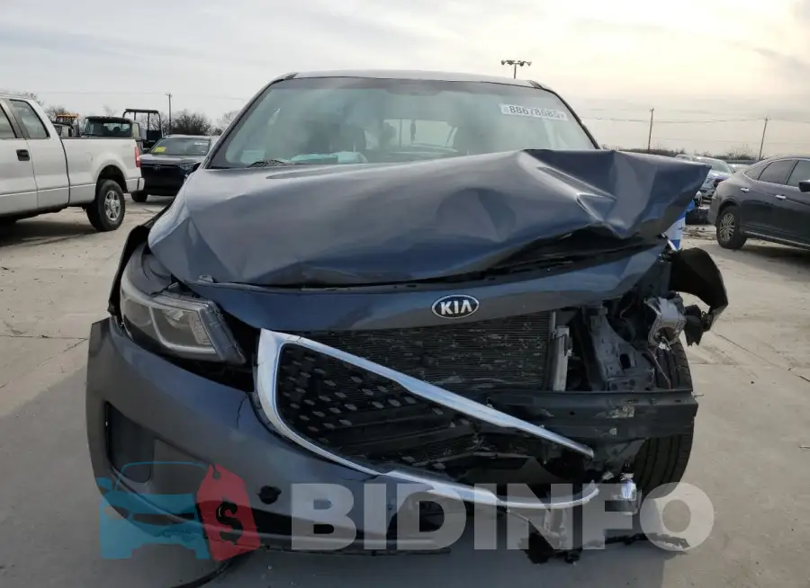 KNDMB5C14G6084635 Photo# 5