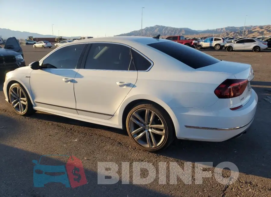 1VWDT7A31HC063061 Photo# 2