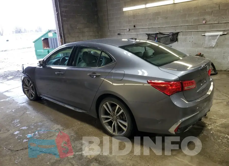 19UUB3F47KA004942 Photo# 2