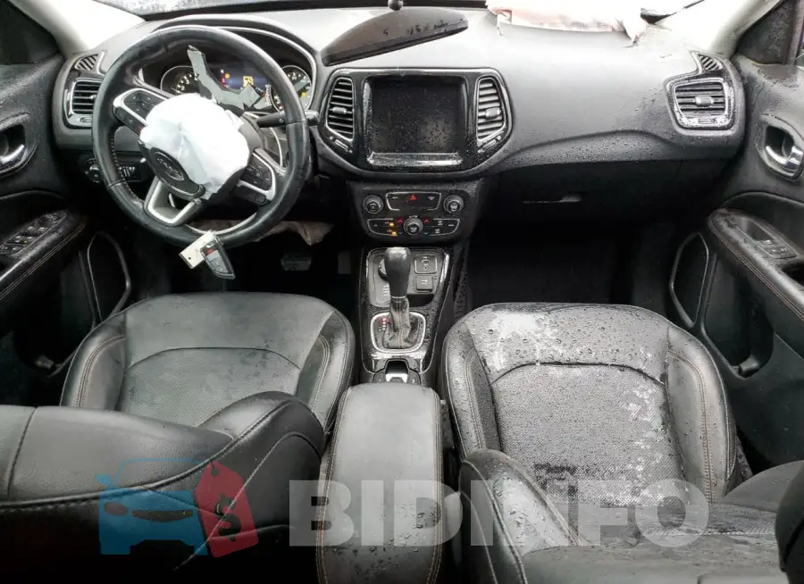 3C4NJDCB8LT156737 Photo# 8