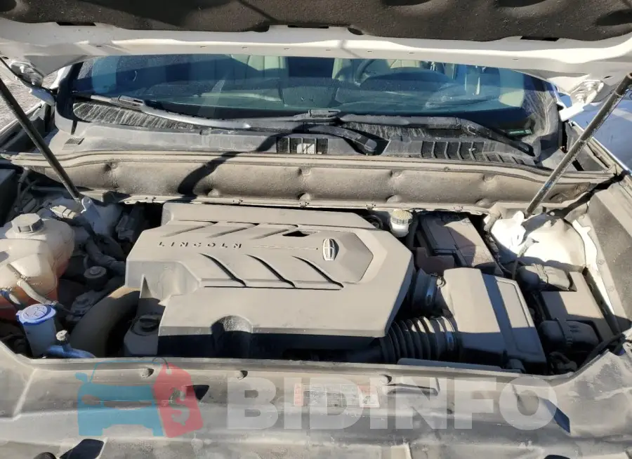 2LMPJ8LP5HBL51631 Photo# 12