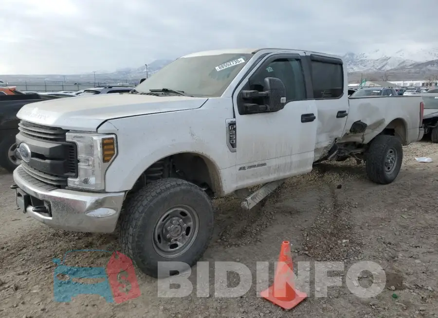 1FT7W2BT4JEB95833 Photo# 1
