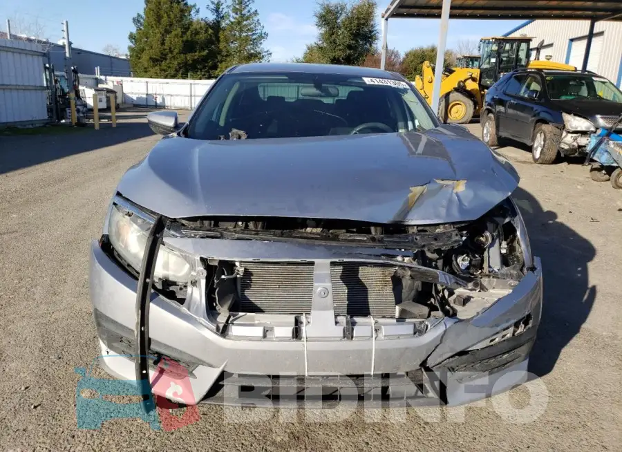19XFC2F57GE221855 Photo# 5