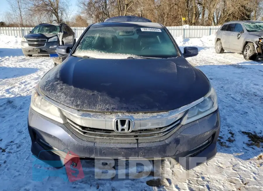 1HGCR2F55HA805789 Photo# 5