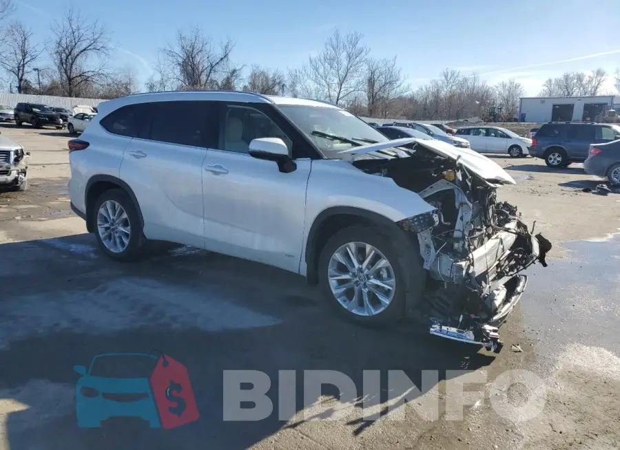 5TDXBRCH6RS613894 Photo# 4