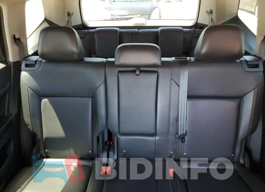 1V2DR2CA8JC507024 Photo# 10