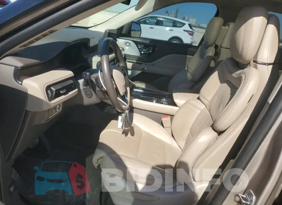 5LM5J7XC9LGL23558 Photo# 7