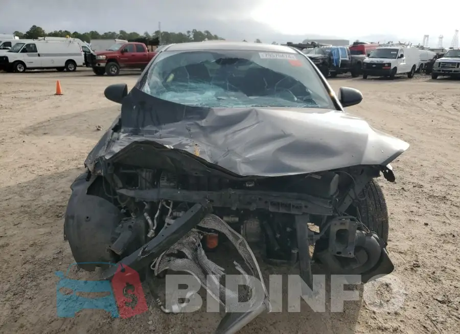 5NPD74LFXHH133853 Photo# 5