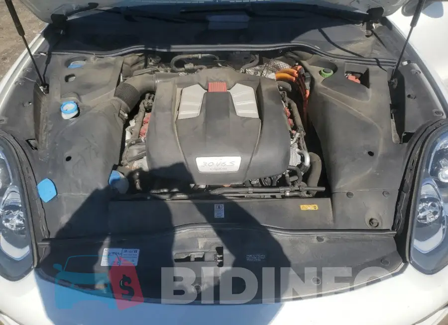 WP1AE2A26GLA62513 Photo# 12