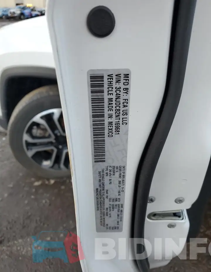3C4NJDCB2NT169681 Photo# 12