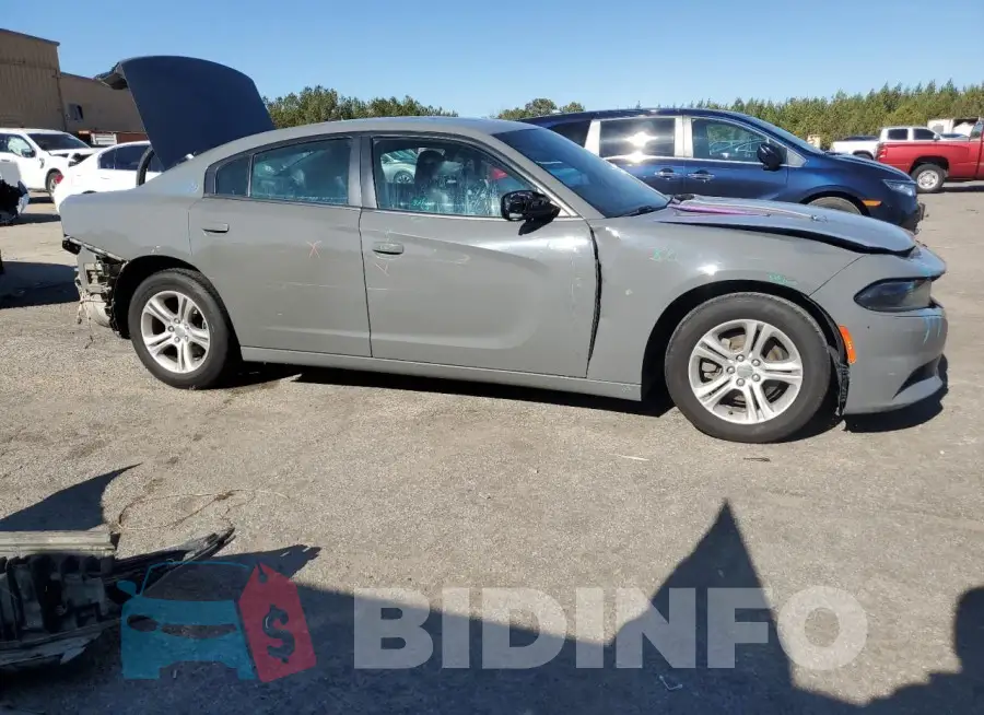 2C3CDXBG4KH657441 Photo# 4