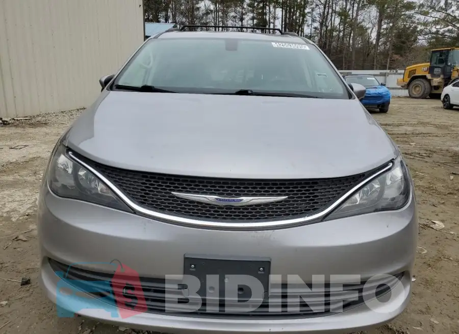 2C4RC1DG3LR172478 Photo# 5