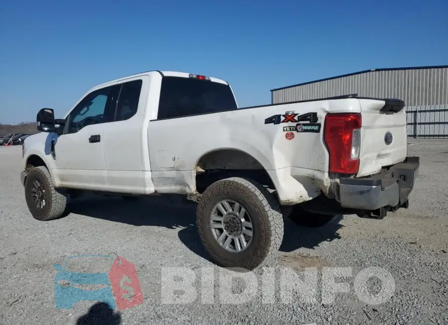 1FT7X2B69HED68912 Photo# 2