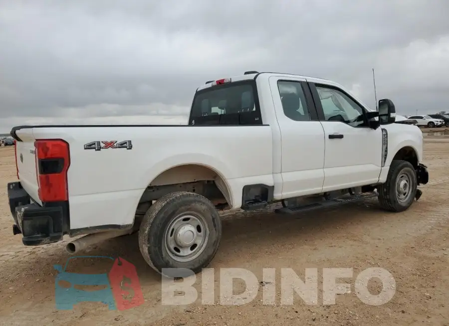 1FT7X2BA7PEC14508 Photo# 3