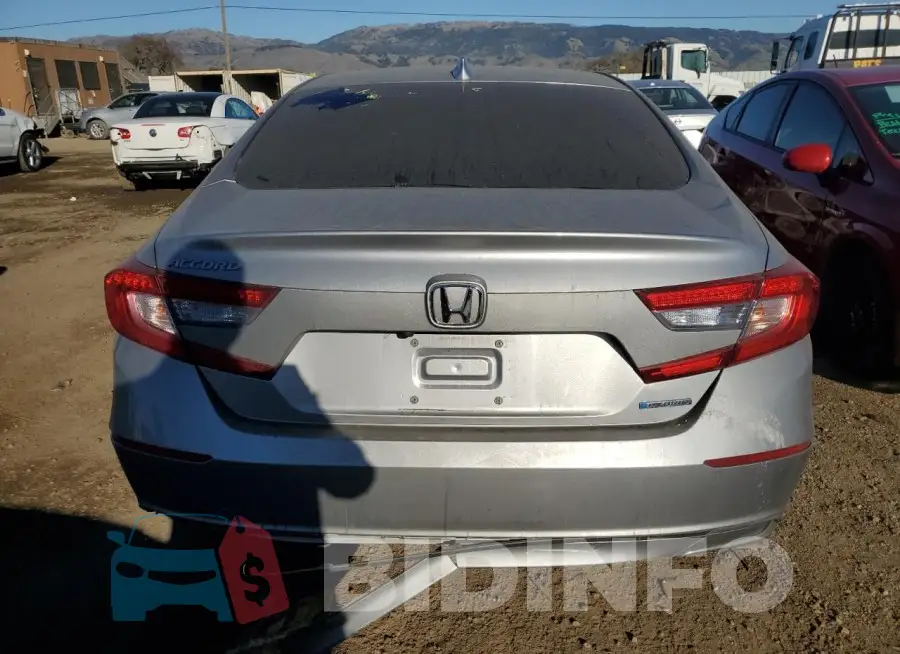 1HGCV3F56KA018990 Photo# 6