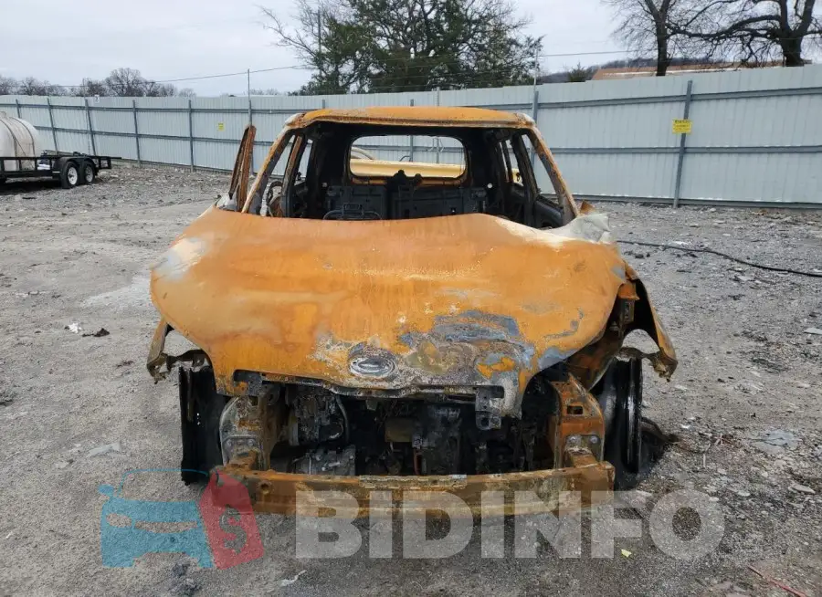 KNDJN2A2XH7488989 Photo# 5