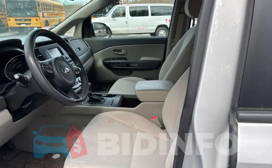 KNDMA5C15J6409769 Photo# 5
