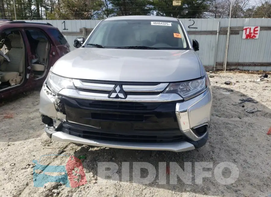JA4AD2A34JZ060593 Photo# 5