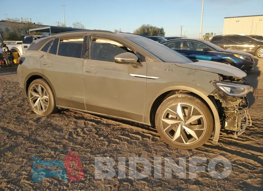 1V2VMPE81PC028933 Photo# 4